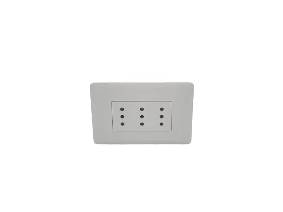 Enchufe triple puenteado 10A 250V (blanco 1