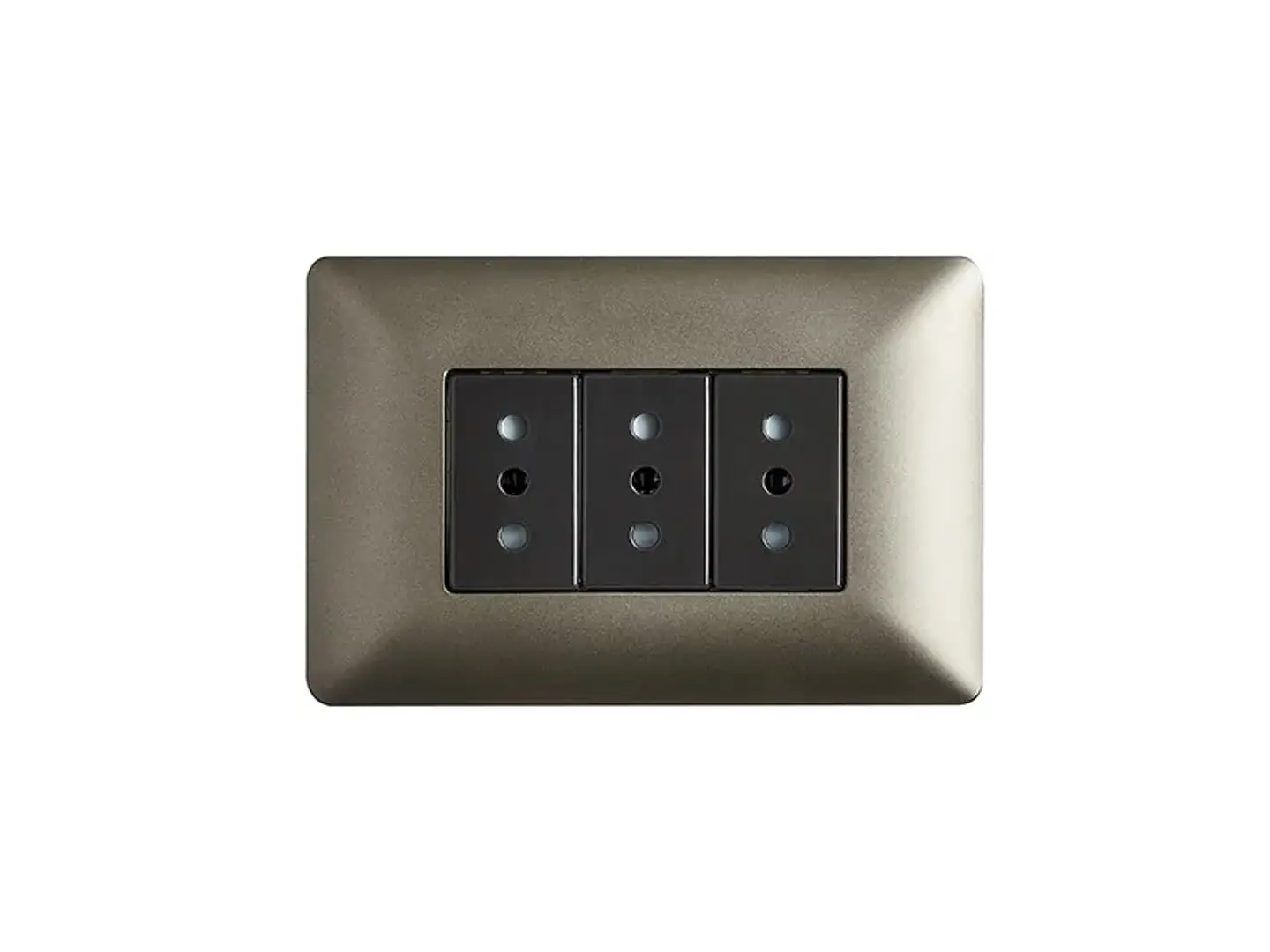 Enchufe triple 10A 250V (café) 1