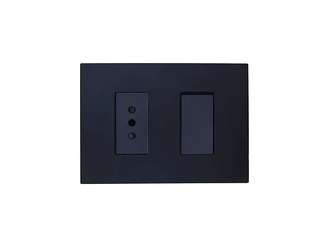 Enchufe adaptador triple negro