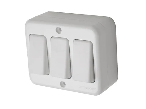 Interruptor sobrepuesto triple (9/32) 10A 250V