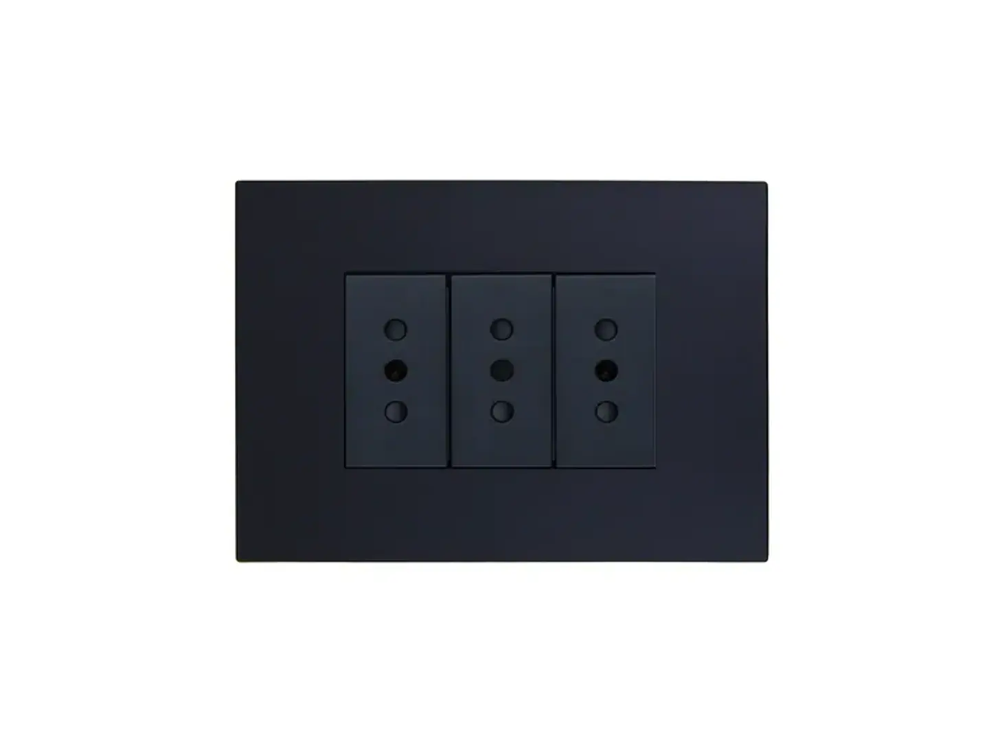 Enchufe triple 10A 250V (negro) 1