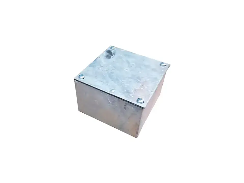 Caja metálica galvanizada EN caliente lisa 150X150X100 sin nocaut 1