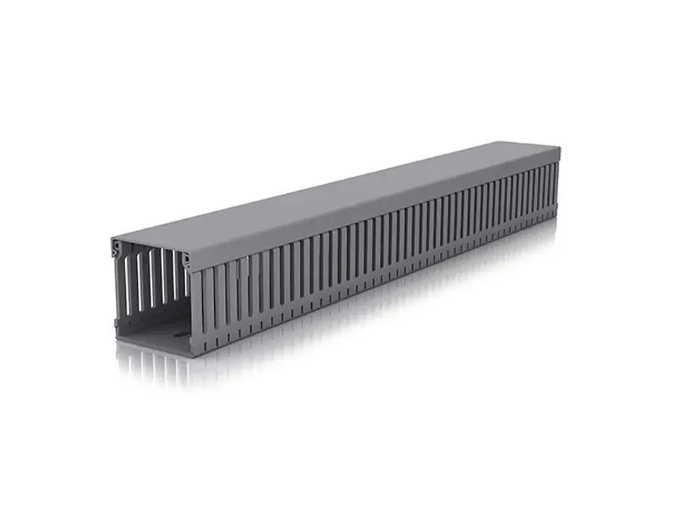 Canaleta ranurada DE 40X40MMX2M (100MTS) 1