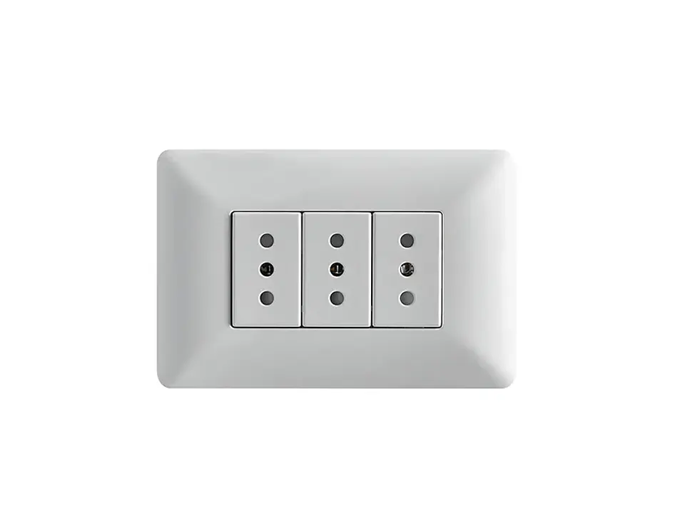 Enchufe triple 10A 250V (blanco) 1