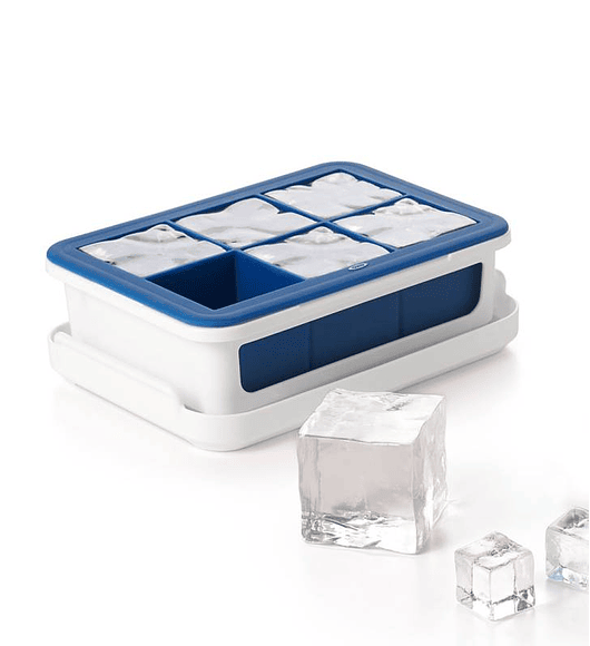 Cubetera Hielos XL Con Tapa Oxo