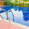 Guía Paso a Paso para Mantener el Agua de tu Piscina