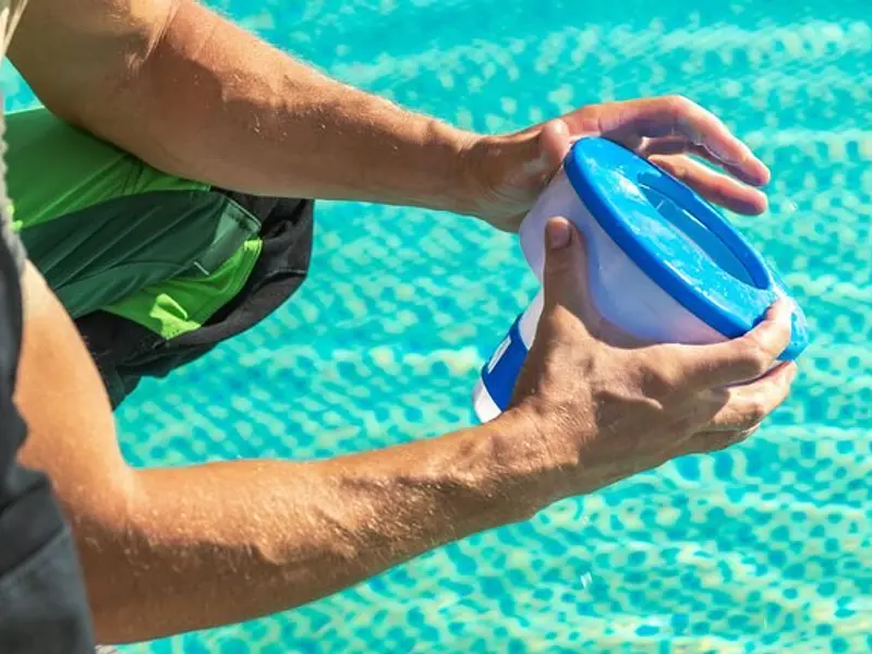 ¿ Algas en tu Piscina? 