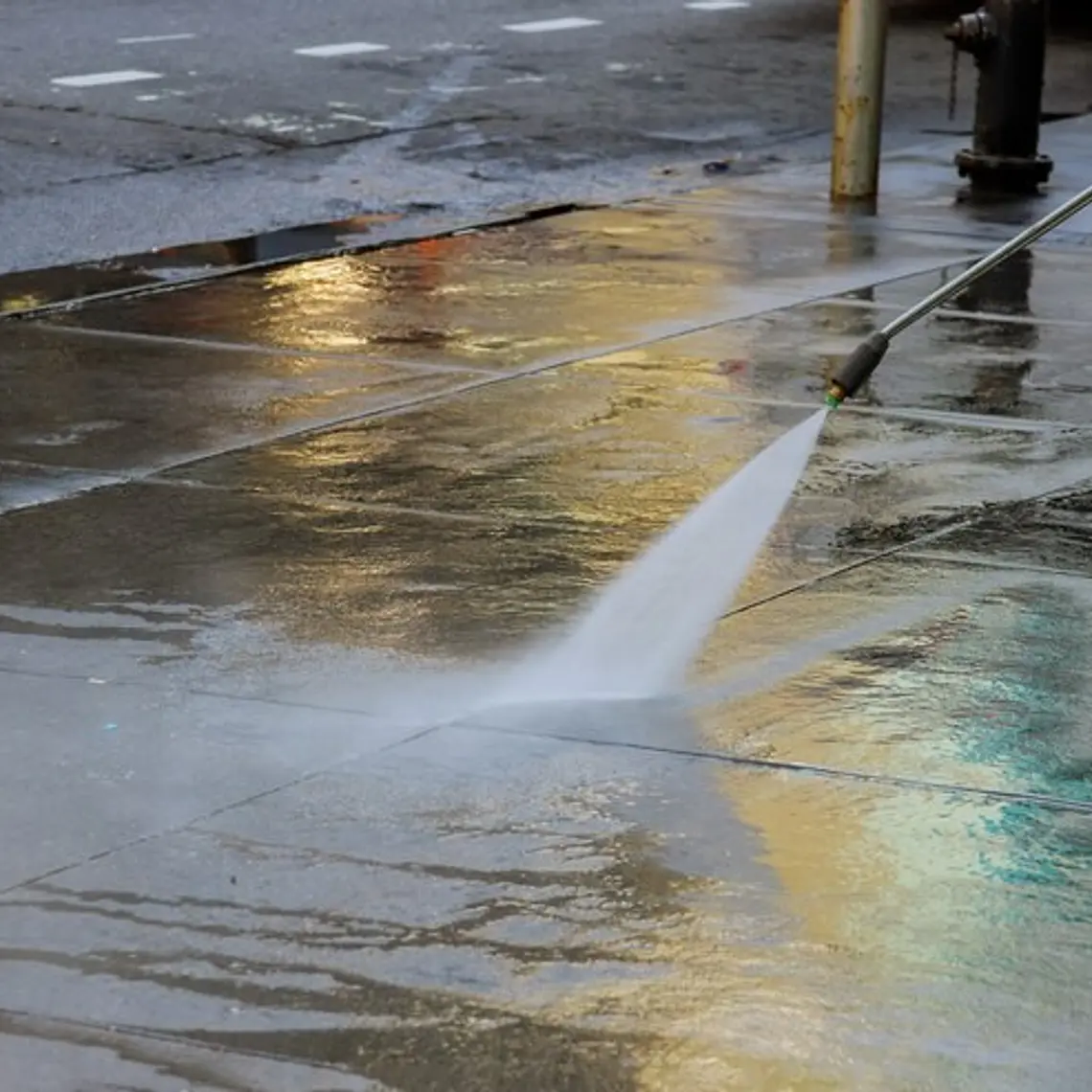 Hidrolavado y Limpieza de Estacionamientos para Edificios, Bodegas y Recintos Comerciales 2