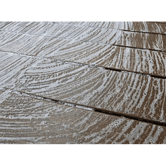 Limpieza y Lavado Profesional de Terrazas y Deck de WPC / PVC en Santiago