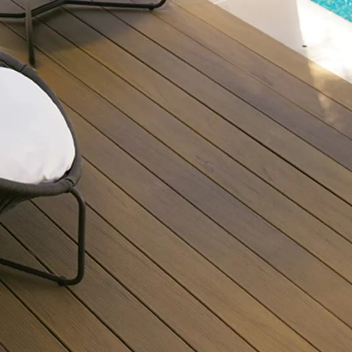 Limpieza y Lavado Profesional de Terrazas y Deck de WPC / PVC en Santiago 5