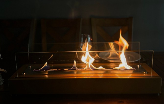 Bioetanol vs Parafina: ¿Cuál es mejor para calefacción en Santiago? (2026)