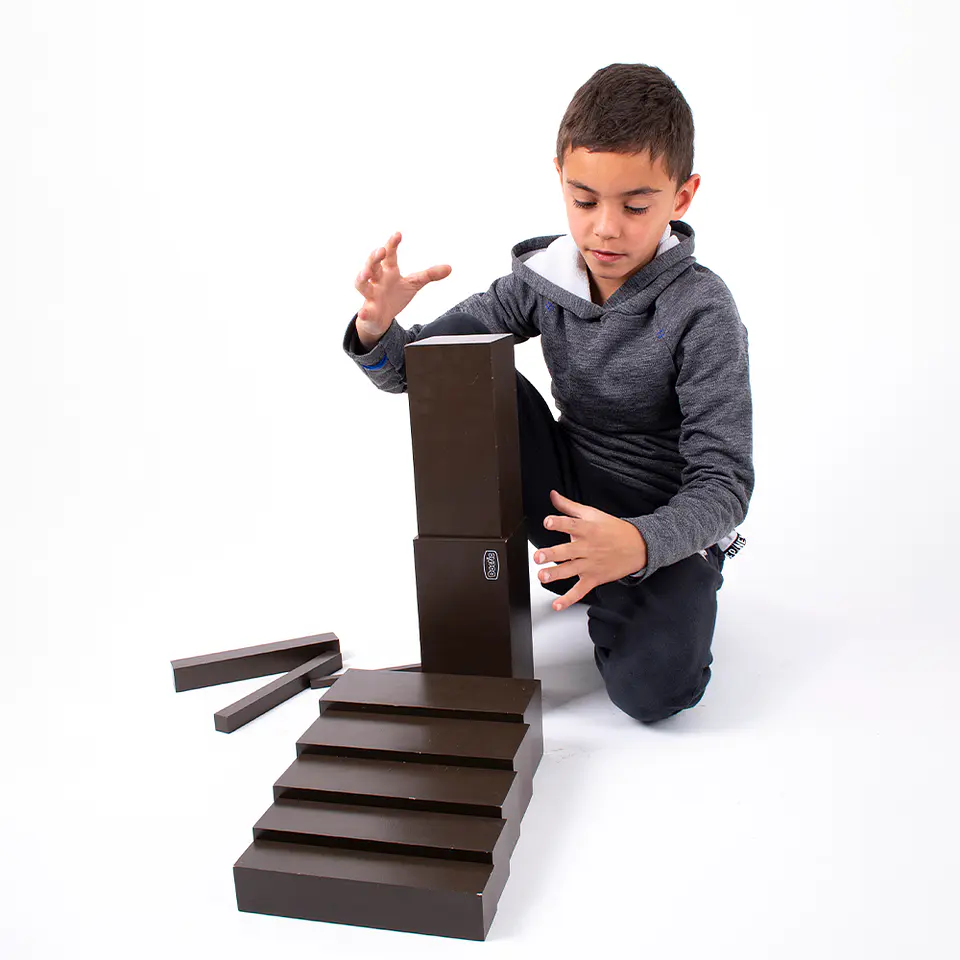 Escalera Café Madera Montessori 2