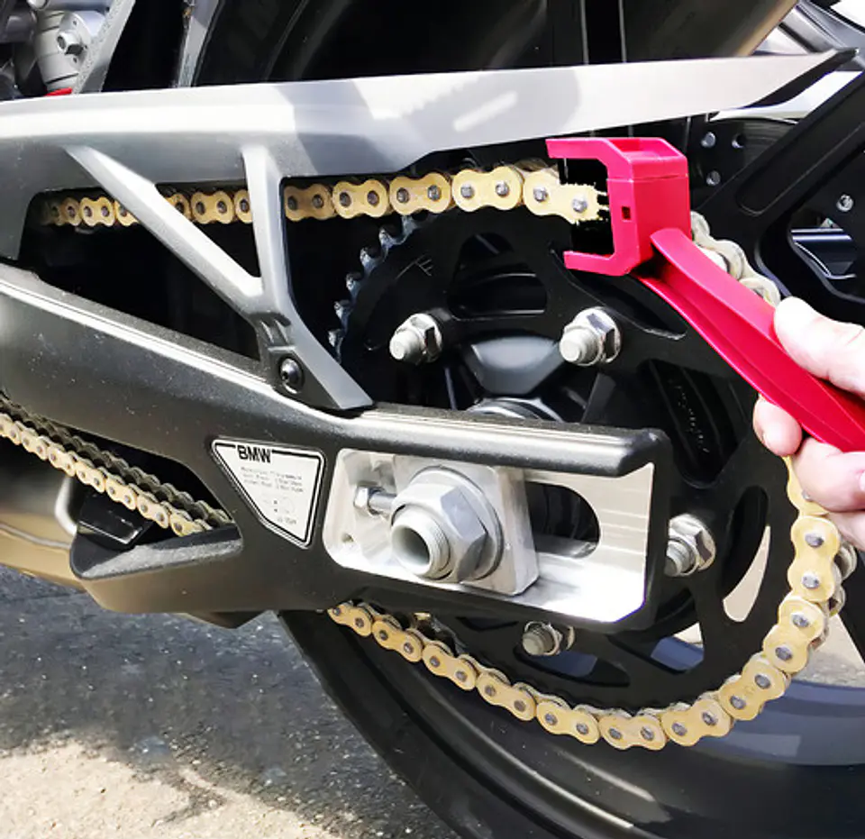 Kit De Limpieza Y Lubricación Motul C1 + C2 + Cepillo De Limpieza 8