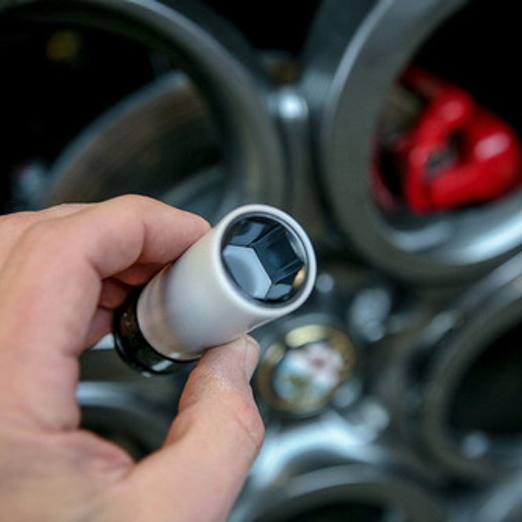 Juego Dados Impacto Largos 1/2'' Para Llantas (4046) Force 2