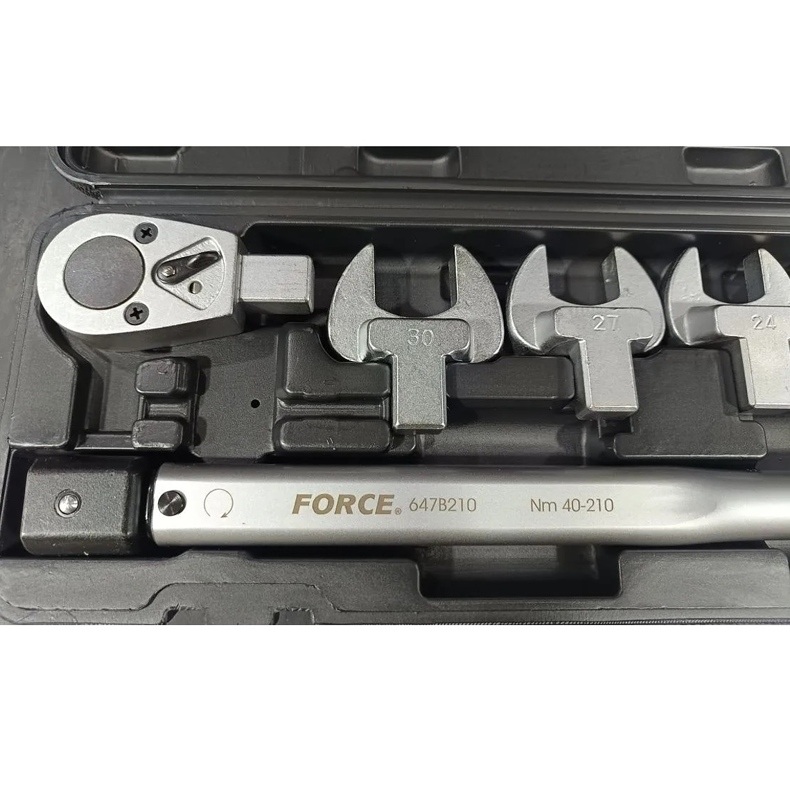 Llave Torque 1/2'' De 40-210nm Y Cabezales 13-30mm - Force 2