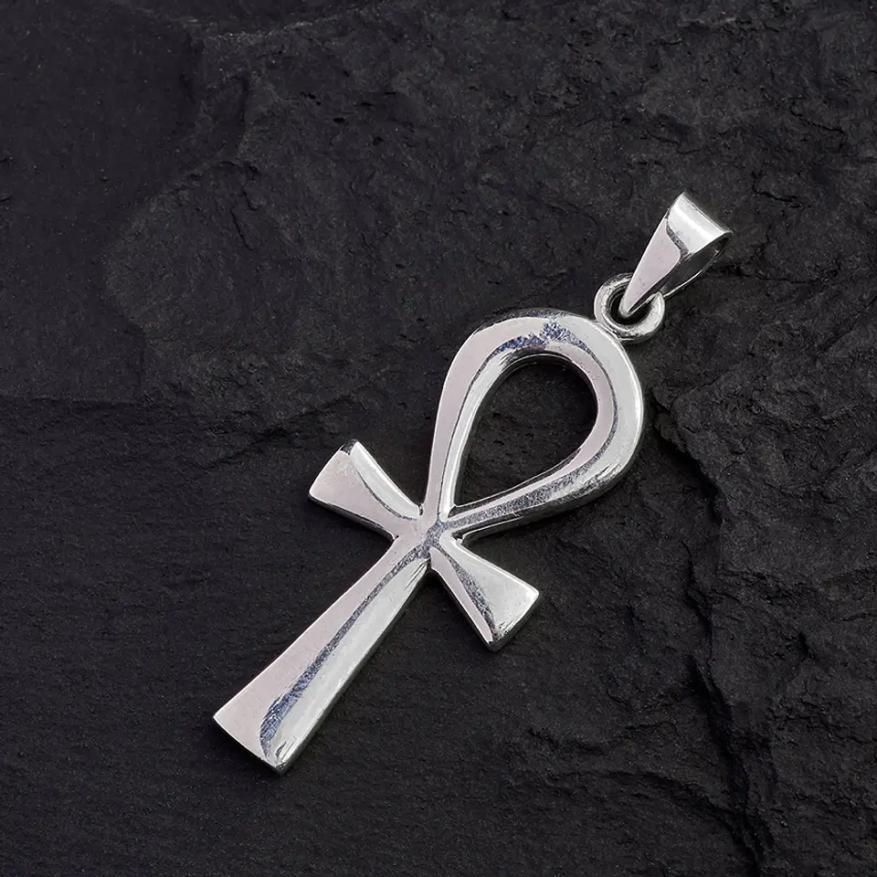 Dije de Plata: Cruz de Ankh 1