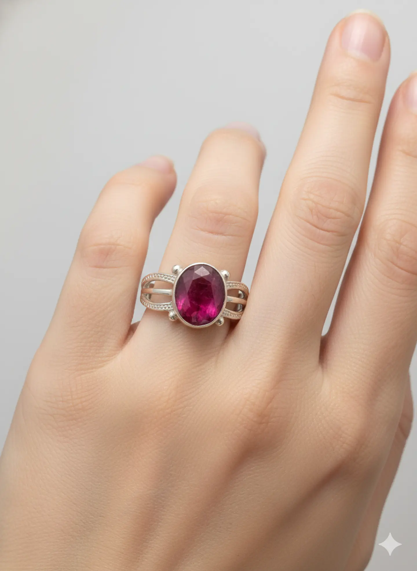 Anillo de Plata 925 con Piedra Raíz de Rubí Ovalada 3