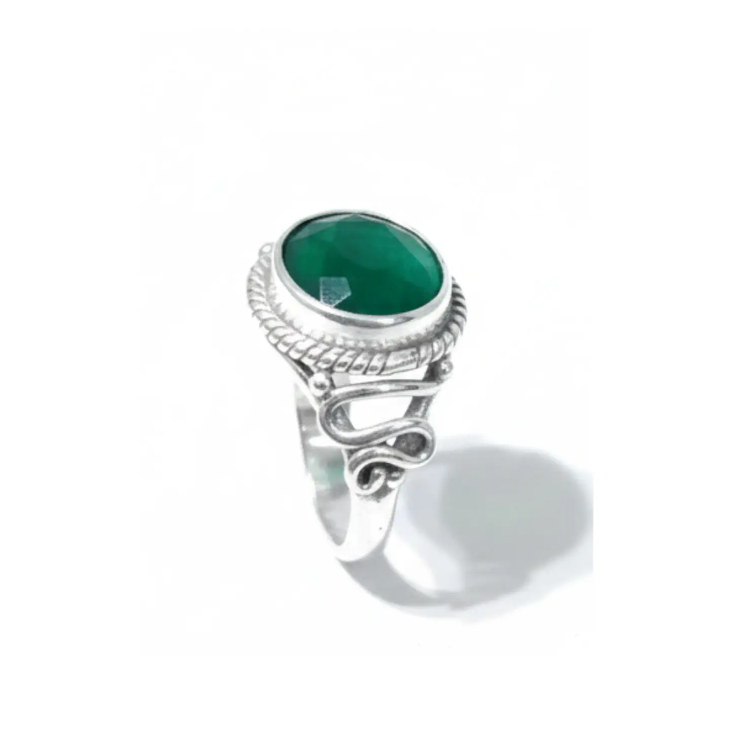 Anillo de Plata 925 con Piedra Verde Oval 1