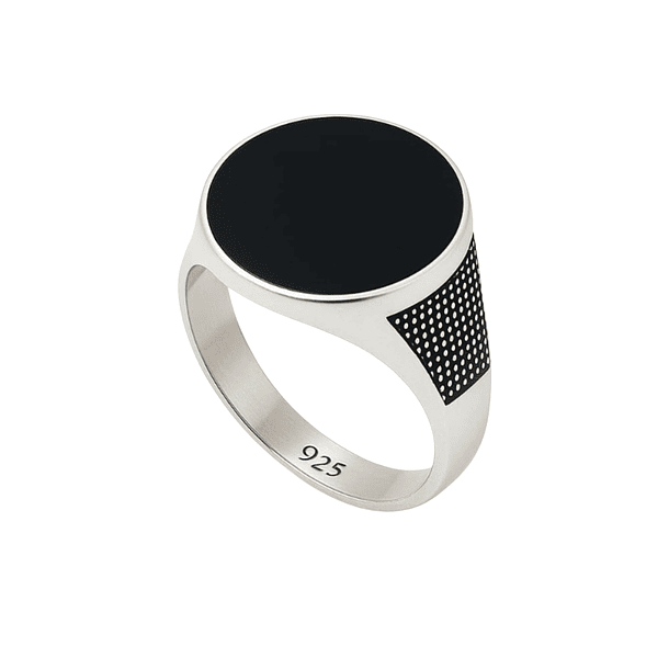 Anillo de Plata 925 con Piedra Negra y Detalles Laterales