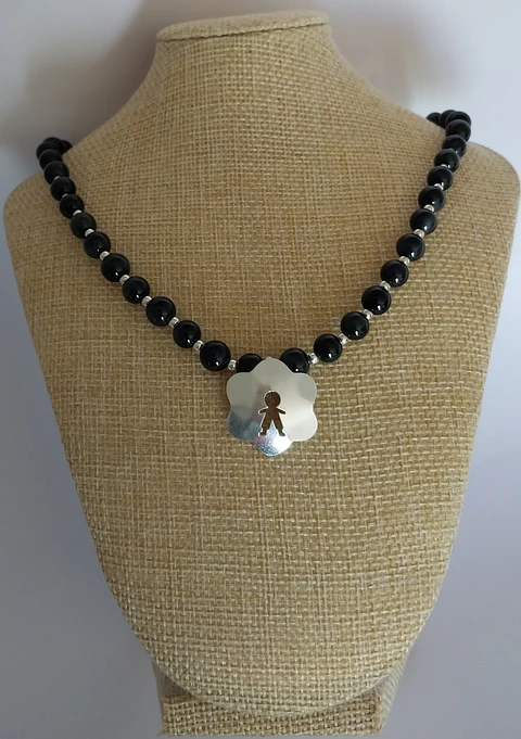 Collar De Turmalina Con Placa De Un Niñito