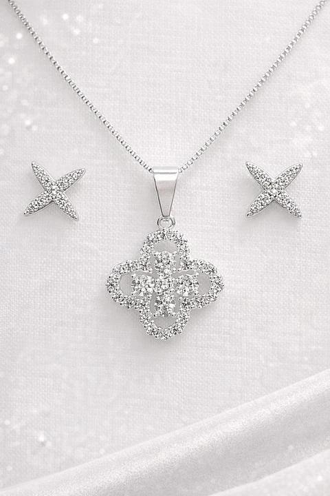 PACK MUJER  – COLLAR CON COLGANTE Y AROS ESTRELLA ELEGANTE