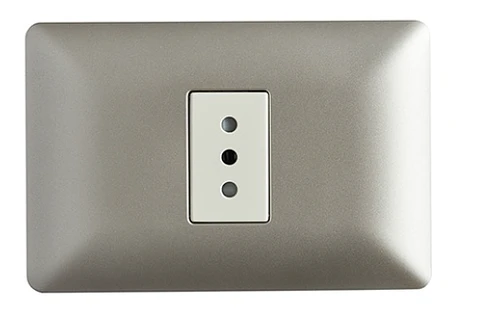 ENCHUFE SIMPLE EMB. ARMADO 10A STANFORD CHAMPAGNE