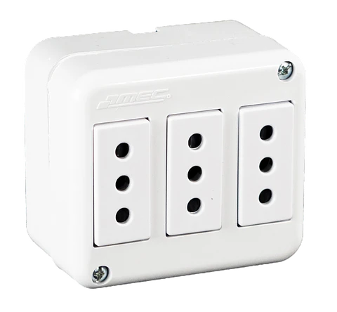 ENCHUFE SOBREPUESTO TRIPLE 10A-250V MEC BLANCO
