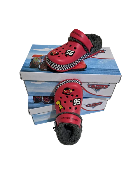 Crocs Cars con chiporro