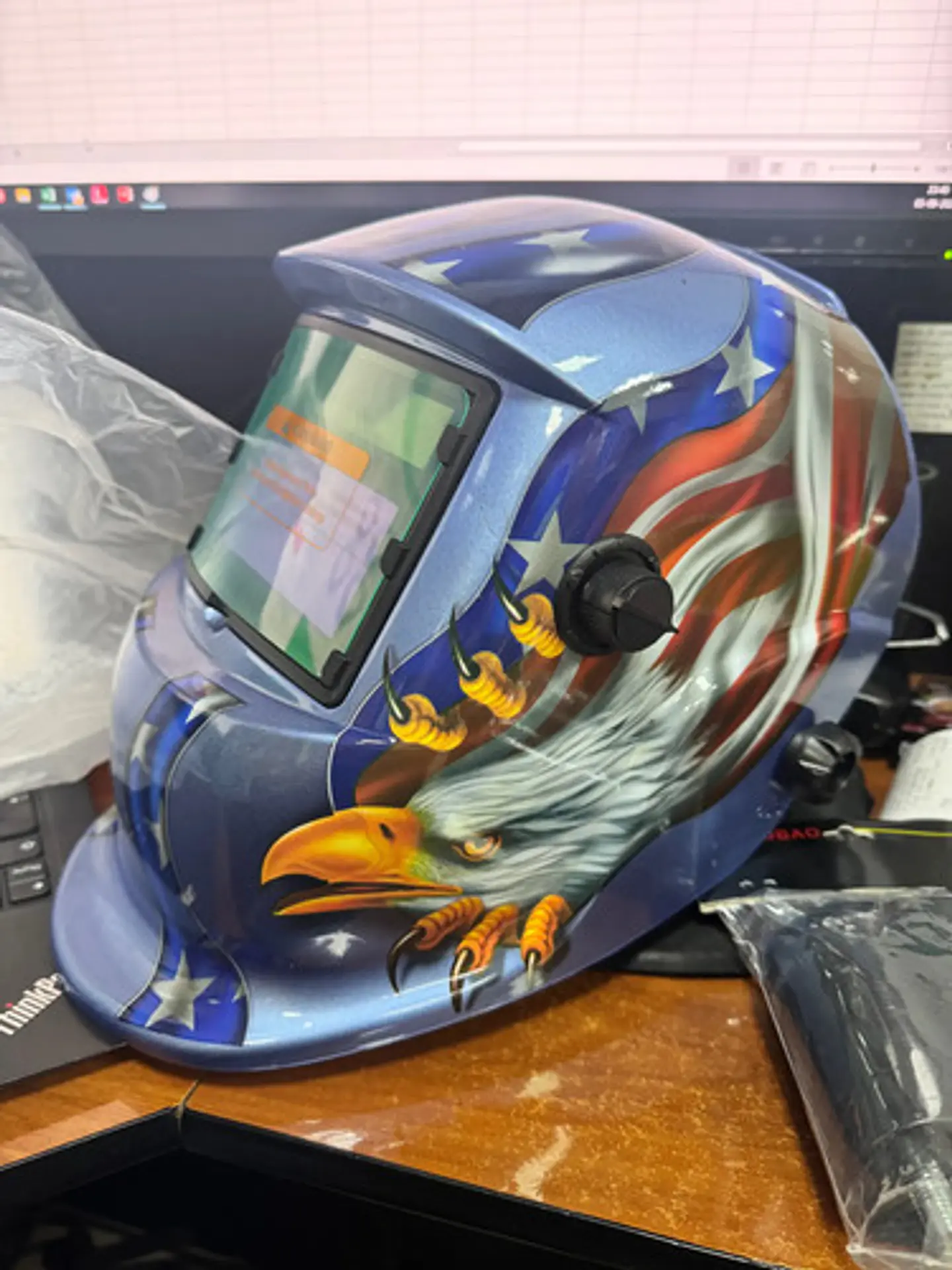Máscara De Soldar Fotosensible Aguila americana 5