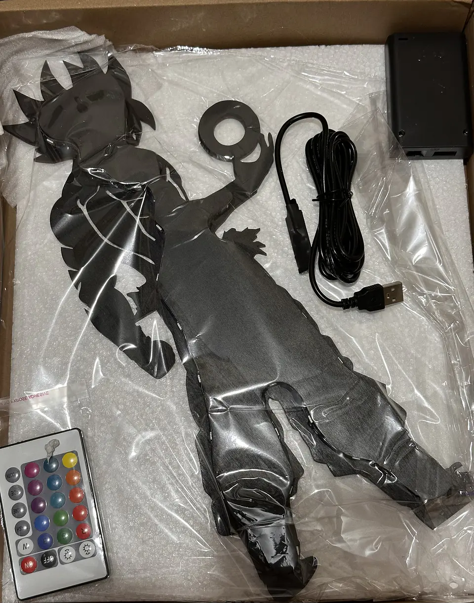 Lámpara LED Decorativa Goku 3D con Control Remoto y 16 Colores 1