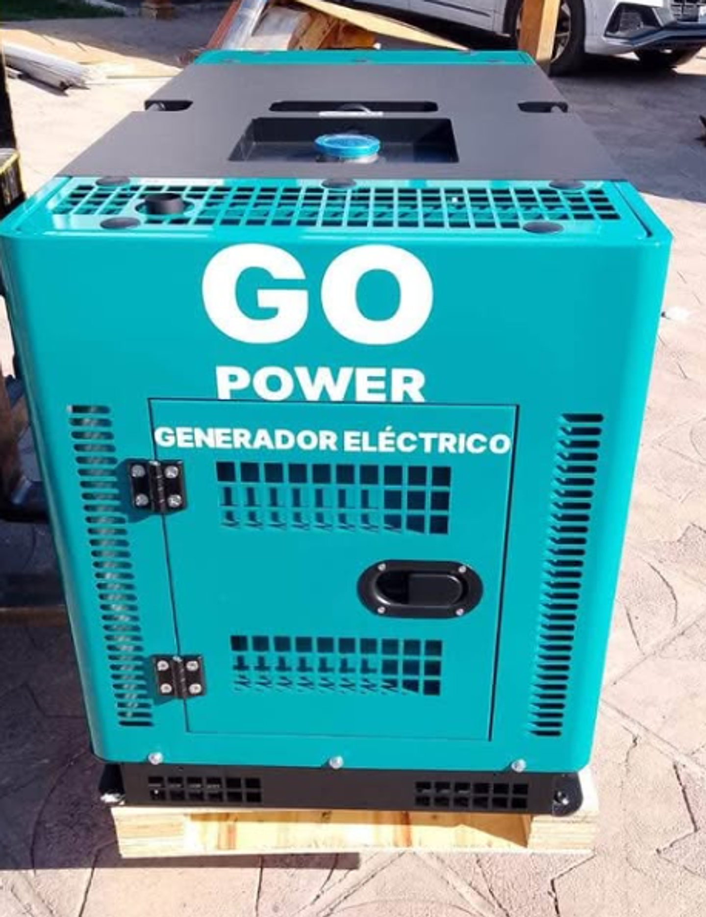 GENERADOR DIESEL  18 KVA MONOFASICO Y TRIFASICO 6
