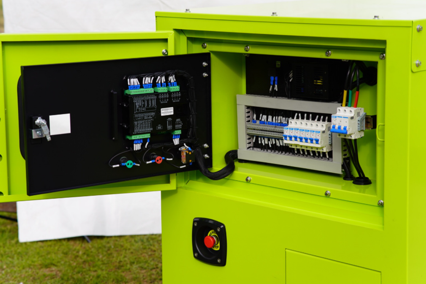 GENERADOR 25 KVA DIESEL 6