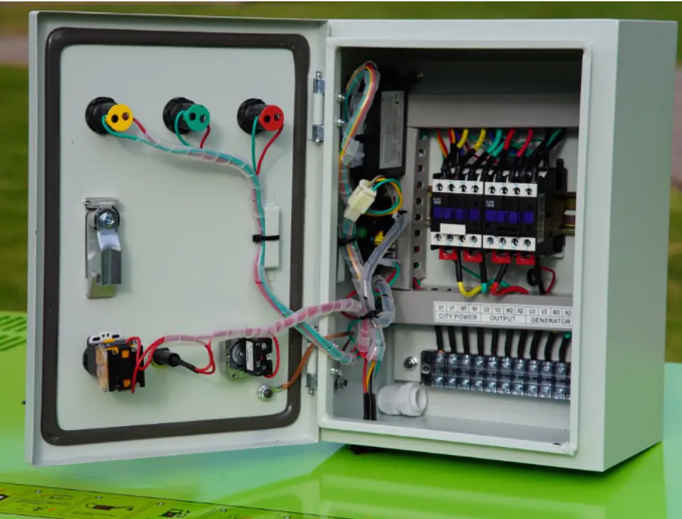 GENERADOR 13 KVA DIESEL MONOFASICO Y TRIFASICO 6