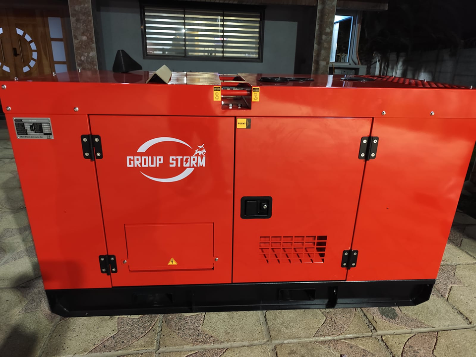 GENERADOR 25 KVA DIESEL 9