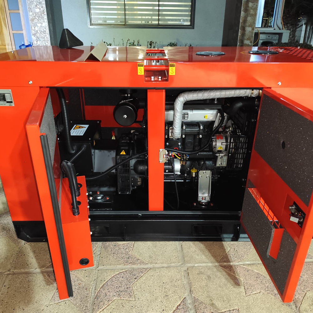 GENERADOR 25 KVA DIESEL 12