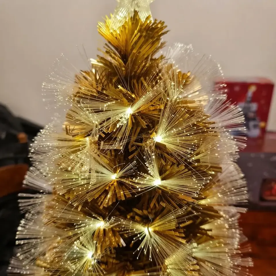 Árbol de Navidad Fibra Led y Macetero Dorado 60 CM 3