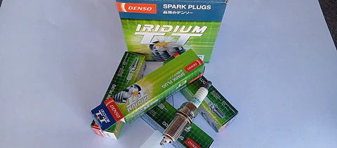 Bujía DENSO Iridium TT IKH20TT (Código 4704) Precio Mayorista para todos