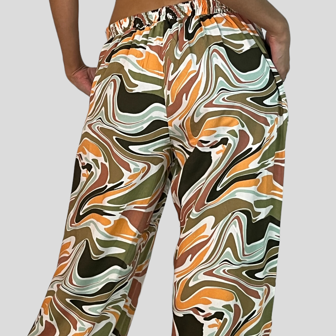 PA4070 PANTALÓN ESTAMPADO TRASERO ELASTICADO BEIGE/VERDE/BLANCO 4