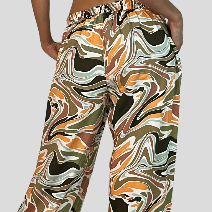 PA4070 PANTALÓN ESTAMPADO TRASERO ELASTICADO BEIGE/VERDE/BLANCO 4