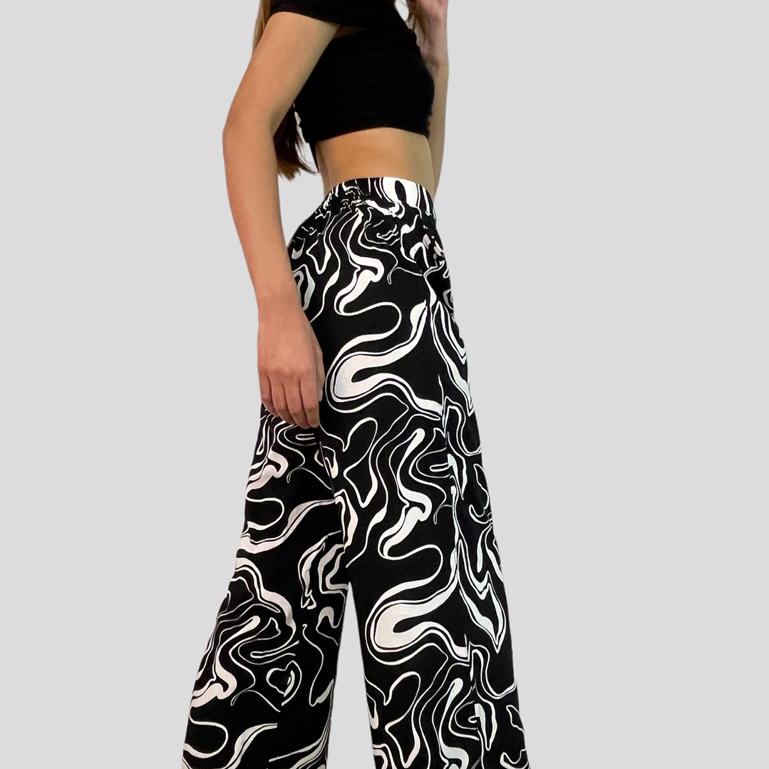 PA4070 PANTALÓN ESTAMPADO TRASERO ELASTICADO NEGRO/BLANCO 3