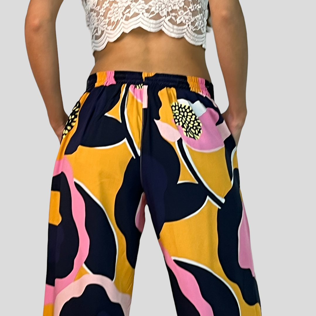 PA4070 PANTALÓN ESTAMPADO TRASERO ELASTICADO AZUL/FUCSIA/MOSTAZA 5