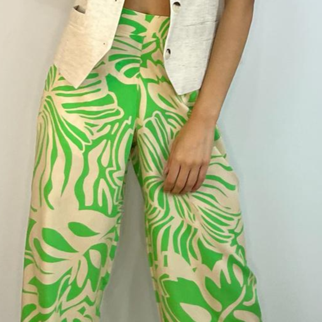 PA4070 PANTALÓN ESTAMPADO TRASERO ELASTICADO VERDE/BEIGE 1