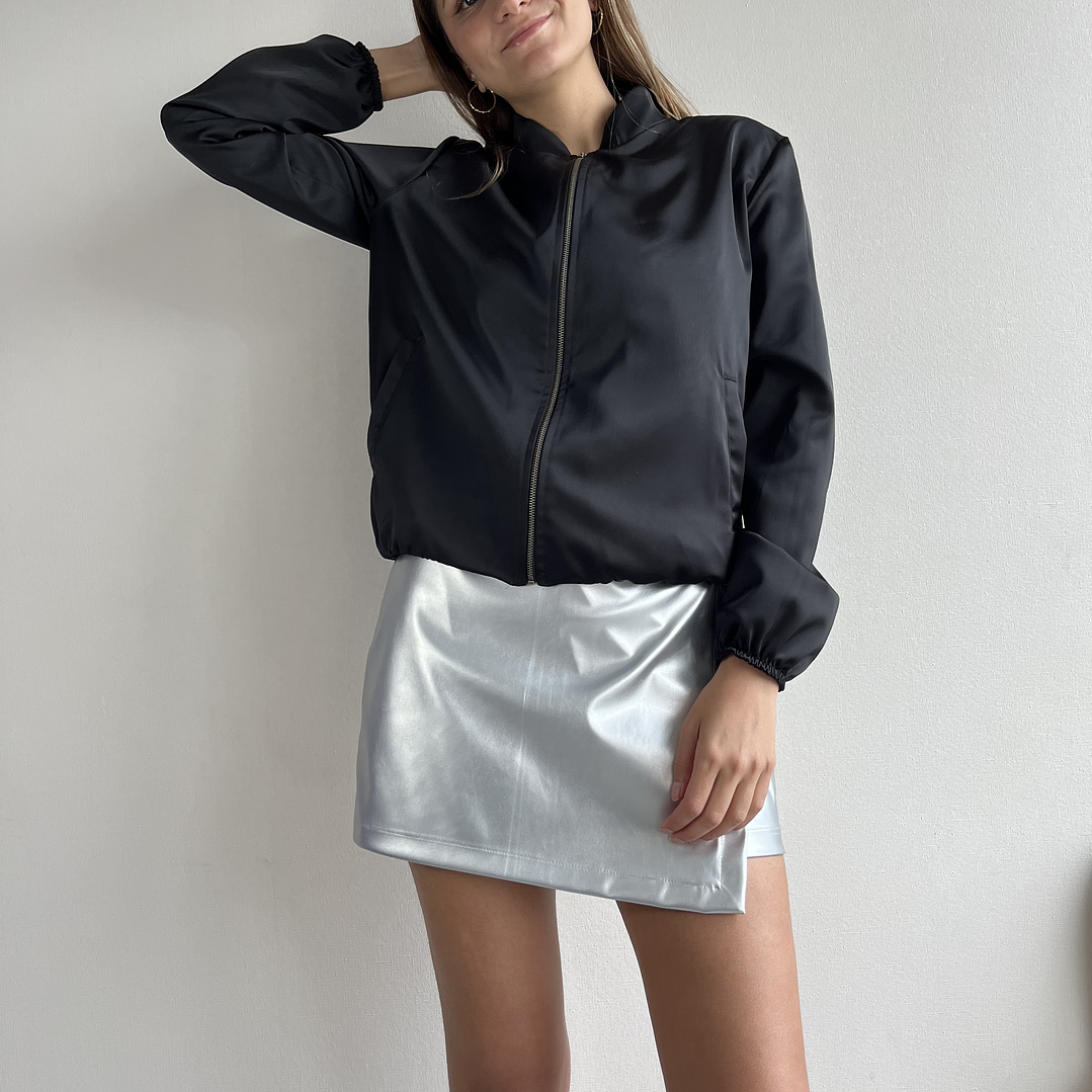 CQ1920 BOMBER SATINADA NEGRA 1