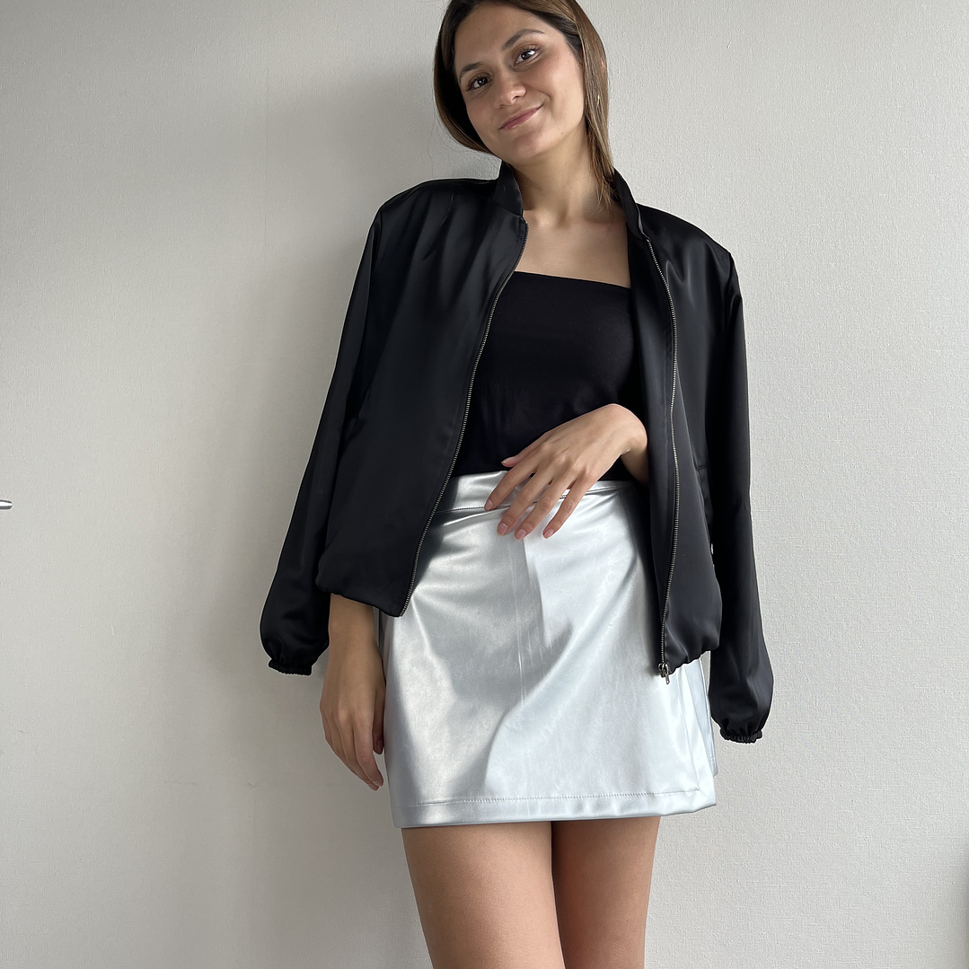 CQ1920 BOMBER SATINADA NEGRA 4