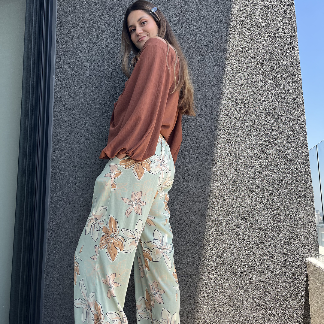 PA4070 PANTALÓN PRETINA MIXTA ESTAMPADO  VERDE MENTA CAMEL 4