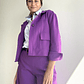CQ1911 CHAQUETA CROPPED VIOLETA - Miniatura 4