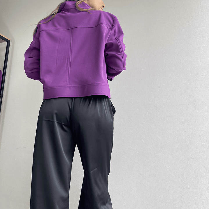 CQ1911 CHAQUETA CROPPED VIOLETA 1