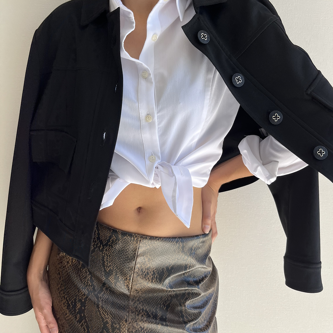 CQ1911 CHAQUETA CROPPED NEGRA 4