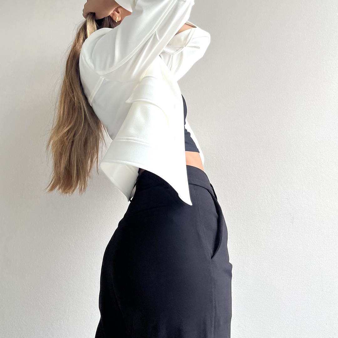 CQ1911 CHAQUETA CROPPED BLANCA 1