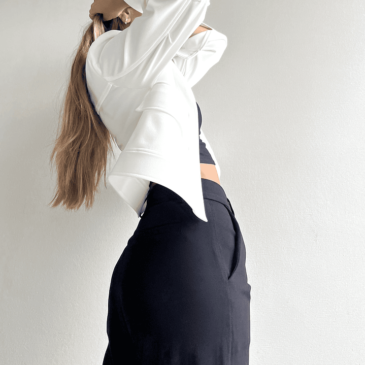 CQ1911 CHAQUETA CROPPED BLANCA 1